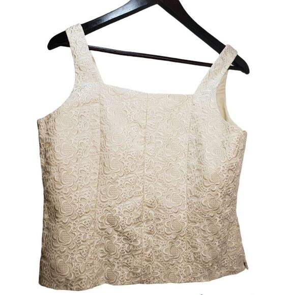 Doncaster Sport Creme Floral Embroidered Sleeveless Top EUC - Picture 2 of 8